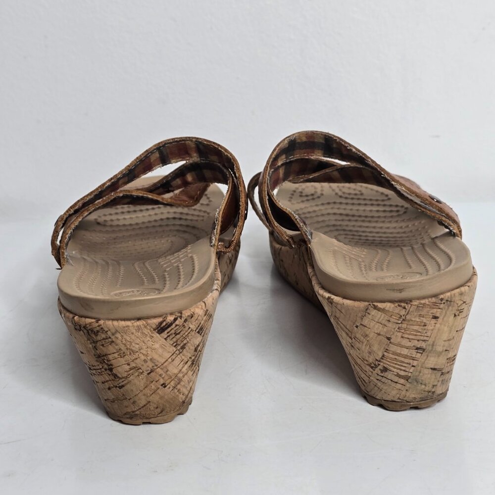 Crocs A Leigh Sandals Womens 9 Brown Tan Leather Wedge Strappy Open Toe Slip On - Picture 5 of 8